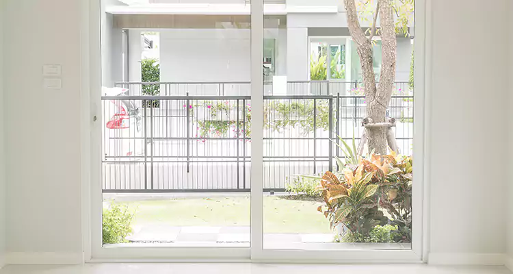 Balcony Screen Door Repair in Port Charlotte, FL